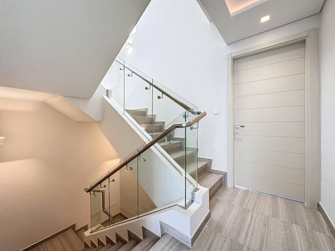 Key View - Aquilegia Villa, Damac Hills Dubai Buitenkant foto
